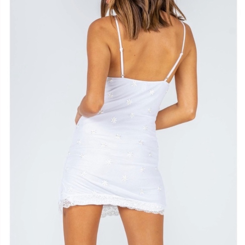 Motel Rocks white Daisy, embroidered dress - Picture 3 of 10